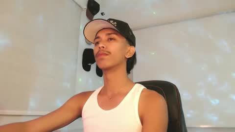 Snapshot of ebony_fuckboy chatting on 19, 11, 2025 ebony_fuckboy online show from 19, 11, 2025