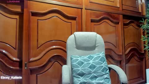 ebony_katterin online show from 19, 11, 2025