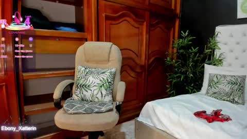 ebony_katterin online show from 7, 1, 2026