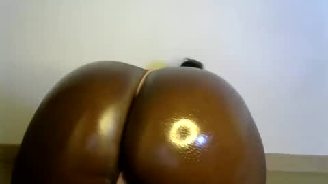 ebony_lynne online show from 20, 4, 2026