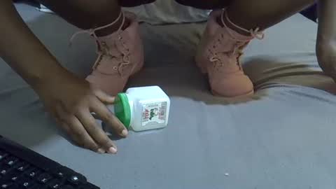 ebony_maria online show from 18, 10, 2025