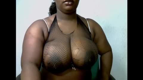 Snapshot of ebony_plumx12 chatting on 16, 9, 2025 Prisy online show from 16, 9, 2025