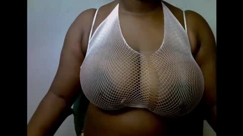 Snapshot of ebony_plumx12 chatting on 18, 9, 2025 Prisy online show from 18, 9, 2025