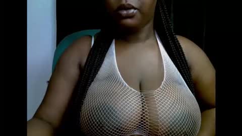 Snapshot of ebony_plumx12 chatting on 23, 9, 2025 Prisy online show from 23, 9, 2025