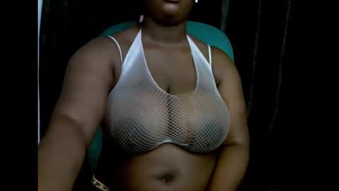 Snapshot of ebony_plumx12 chatting on 24, 9, 2025 Prisy online show from 24, 9, 2025
