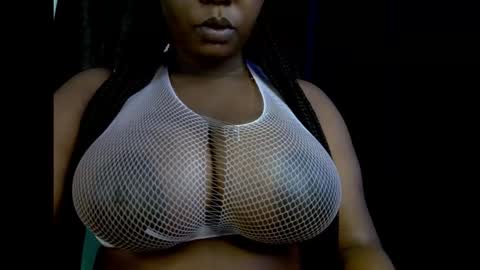 Snapshot of ebony_plumx12 chatting on 28, 9, 2025 Prisy online show from 28, 9, 2025