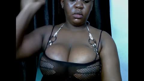 Snapshot of ebony_plumx12 chatting on 23, 10, 2025 Prisy online show from 23, 10, 2025