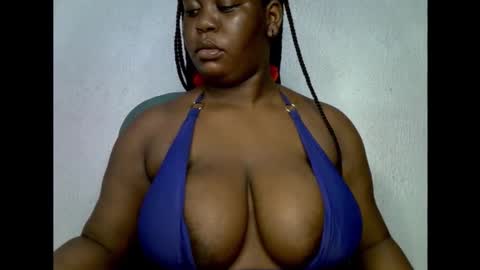 Snapshot of ebony_plumx12 chatting on 25, 10, 2025 Prisy online show from 25, 10, 2025