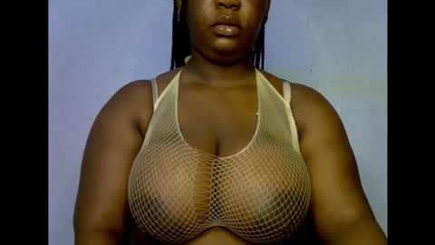 Snapshot of ebony_plumx12 chatting on 27, 10, 2025 Prisy online show from 27, 10, 2025