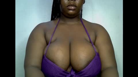 Snapshot of ebony_plumx12 chatting on 2, 11, 2025 Prisy online show from 2, 11, 2025