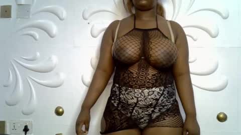 Snapshot of ebony_plumx12 chatting on 8, 11, 2025 Prisy online show from 8, 11, 2025