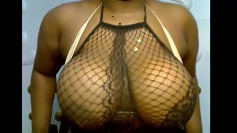 Snapshot of ebony_plumx12 chatting on 15, 11, 2025 Prisy online show from 15, 11, 2025