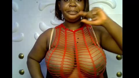 Snapshot of ebony_plumx12 chatting on 16, 11, 2025 Prisy online show from 16, 11, 2025