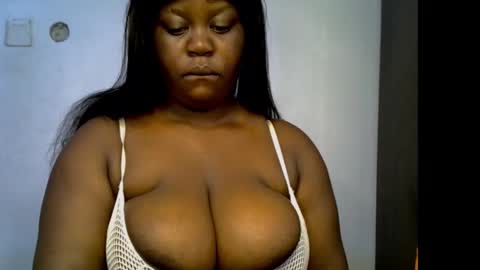 Snapshot of ebony_plumx12 chatting on 6, 1, 2026 Prisy online show from 6, 1, 2026