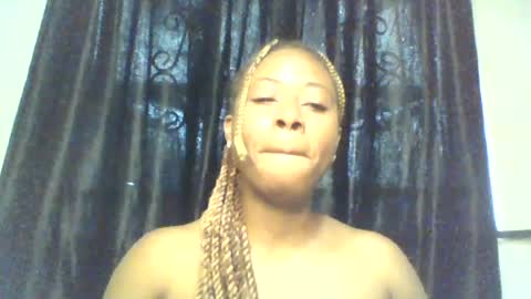 Snapshot of ebony_queenx chatting on 29, 6, 2026 Queen online show from 29, 6, 2026