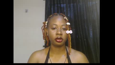 Snapshot of ebony_queenx chatting on 9, 7, 2026 Queen online show from 9, 7, 2026