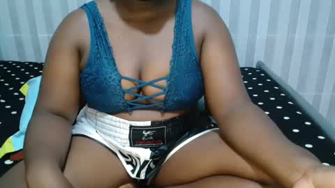 Snapshot of ebony_sabrina chatting on 25, 2, 2025 Sabrina online show from 25, 2, 2025