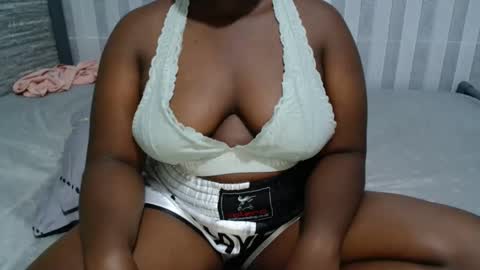 Snapshot of ebony_sabrina chatting on 27, 9, 2025 Sabrina online show from 27, 9, 2025