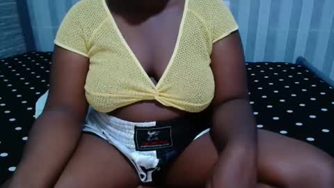 Snapshot of ebony_sabrina chatting on 5, 10, 2025 Sabrina online show from 5, 10, 2025