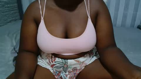 Snapshot of ebony_sabrina chatting on 31, 10, 2025 Sabrina online show from 31, 10, 2025