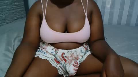 Snapshot of ebony_sabrina chatting on 1, 11, 2025 Sabrina online show from 1, 11, 2025