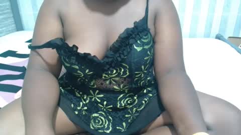 Snapshot of ebony_sabrina chatting on 21, 11, 2025 Sabrina online show from 21, 11, 2025