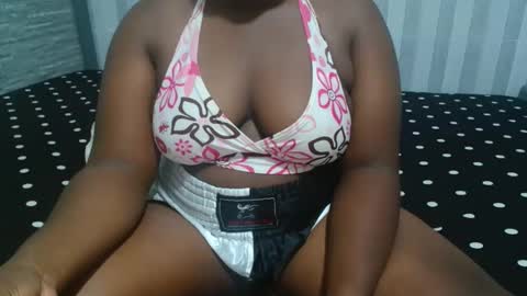 Snapshot of ebony_sabrina chatting on 28, 11, 2025 Sabrina online show from 28, 11, 2025