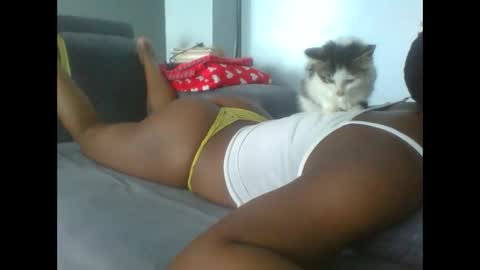 ebonyassgal online show from 27, 4, 2026