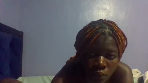 Snapshot of ebonybloom01 chatting on 5, 3, 2025 ebonybloom01 online show from 5, 3, 2025