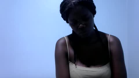 Snapshot of ebonybloom01 chatting on 17, 11, 2025 ebonybloom01 online show from 17, 11, 2025