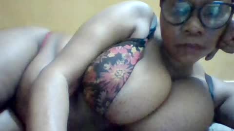 Snapshot of ebonybussy chatting on 11, 7, 2026 MAMITO online show from 11, 7, 2026