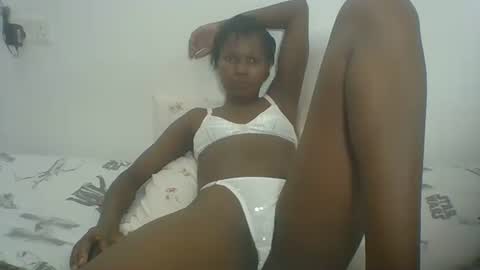 Snapshot of ebonycutegal1996 chatting on 16, 2, 2025 TRIZER online show from 16, 2, 2025