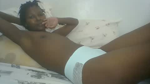 Snapshot of ebonycutegal1996 chatting on 27, 2, 2025 TRIZER online show from 27, 2, 2025