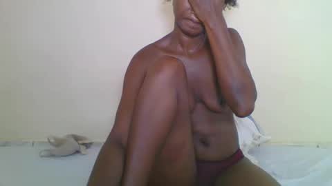 Snapshot of ebonycutegal1996 chatting on 24, 11, 2025 TRIZER online show from 24, 11, 2025