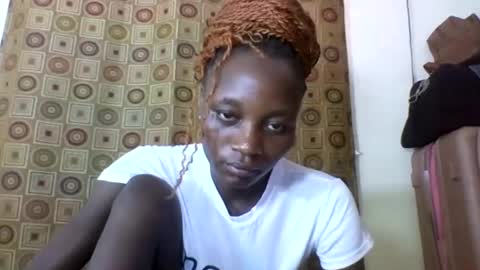 Snapshot of ebonycutegal4 chatting on 10, 3, 2025 MELLEN online show from 10, 3, 2025