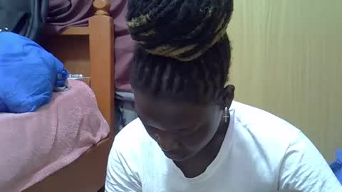 ebonydora online show from 1, 12, 2025