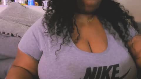Snapshot of ebonygoddesskira chatting on 2, 1, 2025  Ebony Goddess Kira  online show from 2, 1, 2025