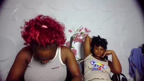 Snapshot of ebonykissxx chatting on 2, 7, 2026 ebonykissxx online show from 2, 7, 2026