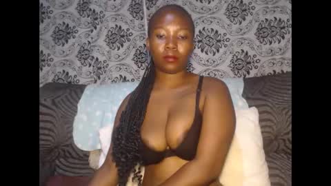 Snapshot of ebonymilf1 chatting on 29, 11, 2025 Tee online show from 29, 11, 2025