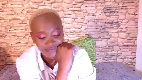 Snapshot of ebonyolive69 chatting on 13, 10, 2025 Cindy online show from 13, 10, 2025