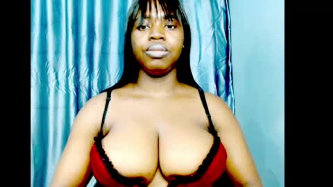 Snapshot of ebonyx_dripqueen chatting on 12, 7, 2026 Loveth online show from 12, 7, 2026
