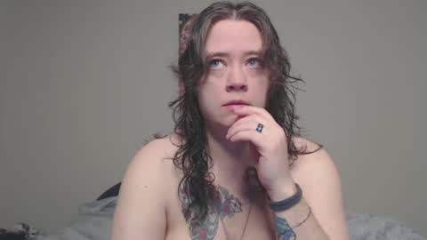 Snapshot of echosol17 chatting on 18, 2, 2025 Weird Echo online show from 18, 2, 2025