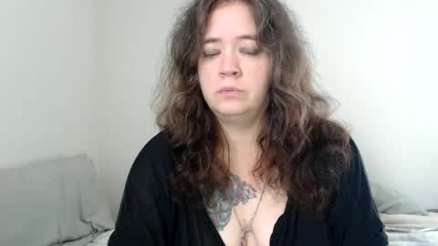 Snapshot of echosol17 chatting on 9, 10, 2025 Weird Echo online show from 9, 10, 2025