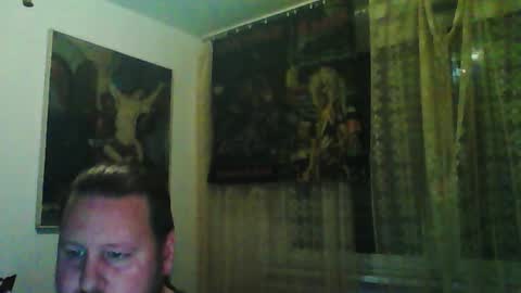 Snapshot of eda666 chatting on 20, 10, 2025 Edward online show from 20, 10, 2025