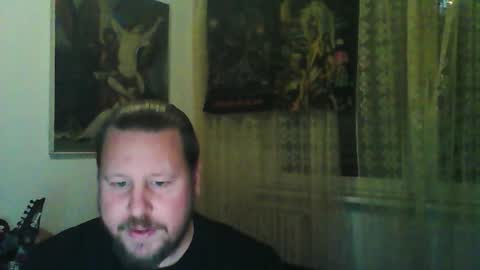 Snapshot of eda666 chatting on 25, 10, 2025 Edward online show from 25, 10, 2025