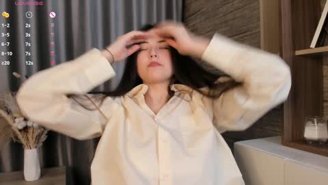 Viola online show from 5, 2, 2025