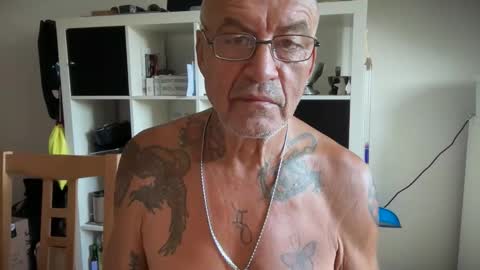 Snapshot of eddelmar chatting on 21, 5, 2026 eddelmar online show from 21, 5, 2026