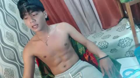 Snapshot of edelcum_xx chatting on 13, 2, 2025 edelcum_xx online show from 13, 2, 2025