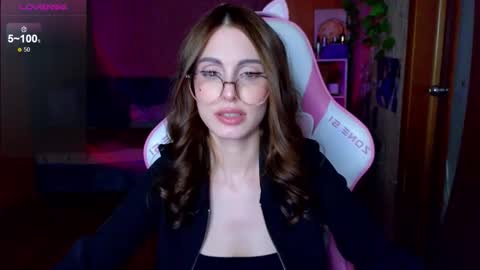 Snapshot of edelinemaher chatting on 8, 3, 2026 Edeline online show from 8, 3, 2026