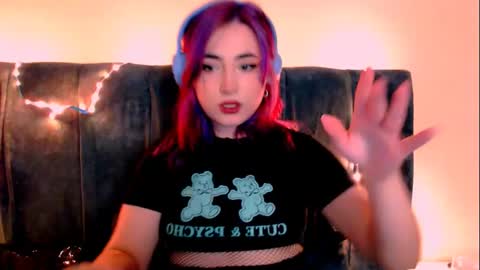 Snapshot of ediefris chatting on 26, 1, 2025 fickle demon made of clumps of matter online show from 26, 1, 2025